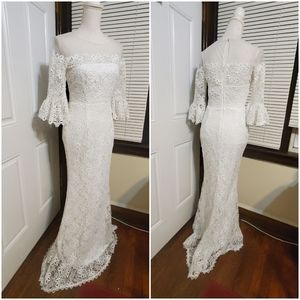 Lulus wedding dress Size M E2